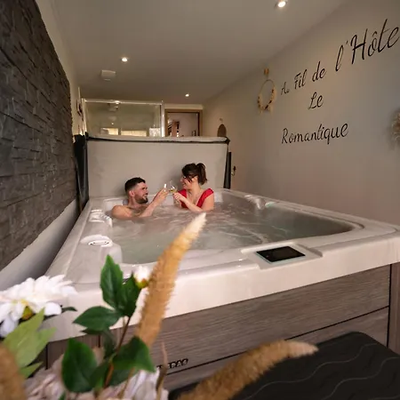 Au Fil De L'hote *